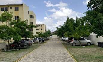 Imagem 7: Apartamento em condomínio fechado, com 2 quartos, salão de festa, portaria 24 horas, rua a
