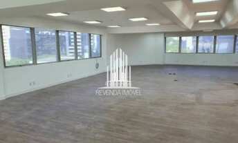 Imagem 7: Amplo conjunto comercial na Berrini