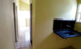 Imagem 2: \Vendo casa no Conjunto Vila Nova em frente ao terminal 4, próxima à Bola do Produtor