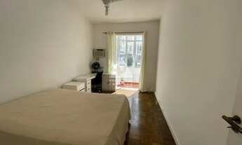 Imagem 4: Oportunidade Única no Leme! Imóvel Espaçoso de 3 Quartos e 3 Banheiros!