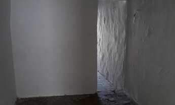 Imagem 7: Casa com 70m², 2 quartos, 01 banheiro, cozinha, sala, quintal e lavanderia. Próximo a Esco