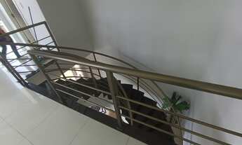 Imagem 6: Casa em condomínio de luxo c/ 4qts, send 3suítes, 5brs, 4vgs, piscn, churrqr, quintal, amr