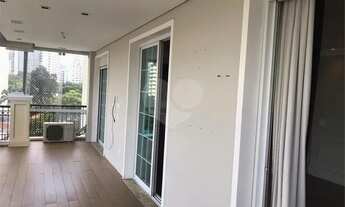 Imagem 3: Apto 220 metros no Campo Belo. varanda, 5 vagas, 3 suítes. Visite