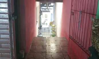 Imagem 4: Casa térrea com 2 dorms e 2 vagas de garagem