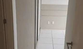 Imagem 4: Apartamento com 2 quartos, suíte com ar-condicionado, Móveis planejados