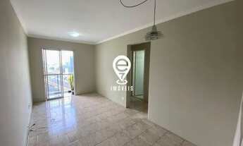 Imagem 2: Apartamento com 2 dormitórios, 1 banheiro social, 1 vaga de garagem a 100 metros do Metro