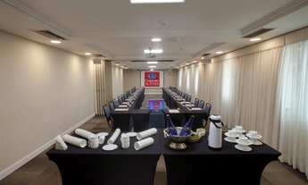 Imagem 3: Flat disponível para locação no Quality Suítes Oscar Freire, com 1 dormitório, 1 vaga e 28