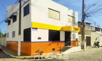 Imagem: Prédio Comercial no Aeroporto