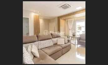 Imagem 2: Sobrado para venda possui 209 metros quadrados com 4 quartos em Jardim Itu - Porto Alegre