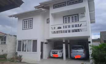 Imagem 2: 2 casas Casa com 5 dormitórios