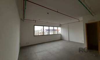 Imagem 6: Excelente sala comercial no Menino Deus, com uma vaga de garagem