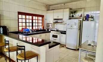 Imagem 4: Casa com 4 dormitórios, 1 suíte e piscina à venda, 360 m² por R$ 1.190.000 - Vila Santo An