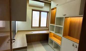 Imagem 4: Casa de condomínio para aluguel tem 270 metros quadrados com 4 quartos