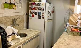 Imagem 4: Apartamento com armários planejados em ótima localização