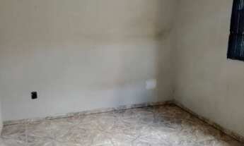 Imagem 3: Edicula no solo sagrado com gar.com propietario