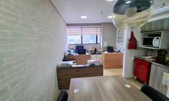 Imagem: Sala comercial reformada ao lado do metrô