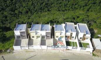 Imagem 2: Oportunidade - Casa 2 Quartos c/ suite com uma otima planta - tranquilidade para sua fa