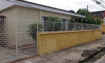 Imagem 2: Casa para aluguel com 200 metros quadrados com 2 quartos em Parque Araxá - Fortaleza - CE