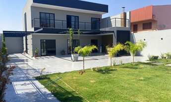 Imagem 4: Sobrado para venda possui 310 metros quadrados com 3 quartos em Dom Bosco - Cuiabá - MT