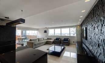 Imagem 7: Cobertura duplex Mobiliada para venda possui 209 metros quadrados com 3 quartos