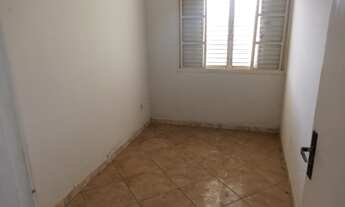 Imagem 6: C566 - Imóvel situado na principal rua do bairro