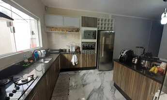 Imagem 2: Sobrado para Venda em Mogi das Cruzes, Jardim Camila, 3 dormitórios, 1 suíte, 2 banheiros