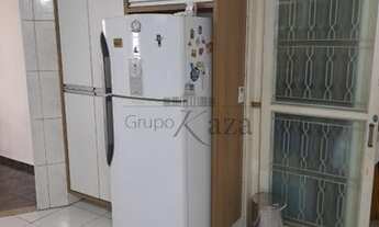 Imagem 4: Casa para venda com 167 metros quadrados com 3 quartos em Jardim Santa Marina - Jacareí