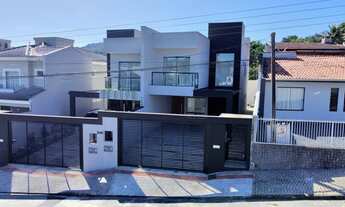 Imagem 4: Sobrado Geminado Alto Padrão sendo 1 Suíte + 2 Quartos no Saguaçu - Joinville - SC