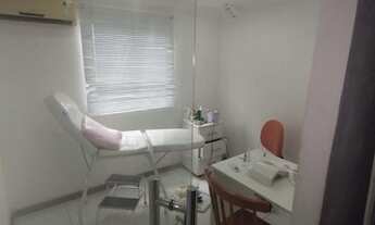 Imagem 5: Imóvel Comercial para Venda em Salvador, Imbuí, 3 dormitórios, 1 suíte, 6 banheiros