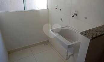 Imagem 5: Condominio fechado de sobrados no pé da Serra da Cantareira