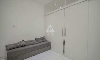 Imagem 7: Conjugado reformado com varandinha interna todo reformado