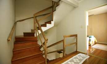 Imagem 4: Sobrado para venda tem 194 metros quadrados com 3 quartos