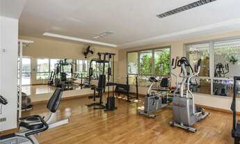 Imagem 5: 69m2 com 2 dormitórios, sendo 1 suíte e 1 com banheiro social, sacada com vista livre, 1 v