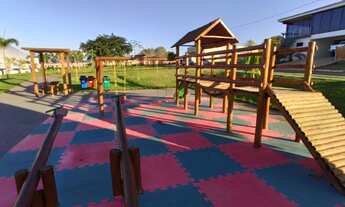 Imagem 4: Casa no condomínio Jardim Veneza c/ 194 m² com 3 suítes plenas