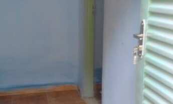 Imagem 3: Barracão três comodoros J.Guanabara (incluso água e luz) 850,00