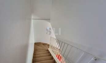 Imagem 4: Sobrado para venda tem 152 metros quadrados com 3 quartos em Vila Scarpelli - Santo André