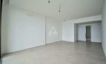 Imagem 2: RIO BY YOO. Apartamentos luxuosos de 3 quartos, suíte, vaga e infraestrutura completa. A v