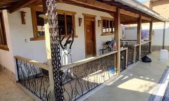 Imagem 2: Casa para venda em rua pública