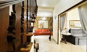 Imagem 2: Casa de 252 metros quadrados no bairro Tijuca com 5 quartos