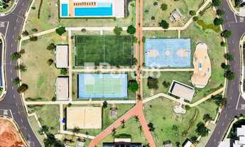 Imagem 4: Casa Moderna e Completa com Pé Direito Alto e Área Gourmet Integrada