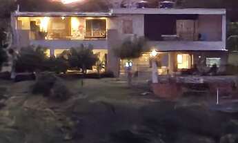 Imagem: Linda chácara com uma belíssima casa de