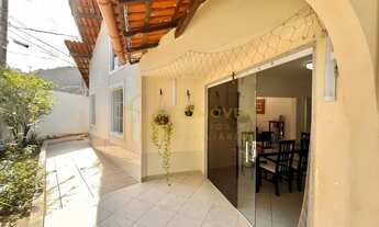 Imagem 4: Fradinhos: Casa com 3 Suítes, Ideal para Famílias que Buscam Tranquilidade!