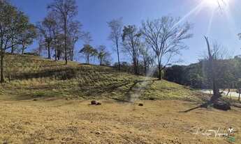 Imagem 4: Terreno de esquina à venda no Aldeia do Vale com 2.000 m², posição elevada e vista definit