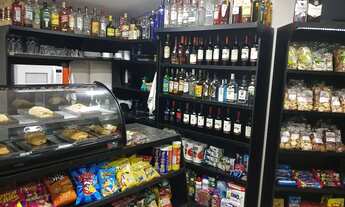 Imagem 3: Vendo ou troco por carro. Empório e conveniência no centro de Balneário Camboriú