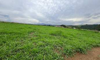 Imagem 3: Vende-se pequeno lote mas já ajuda a sair do aluguel!!!