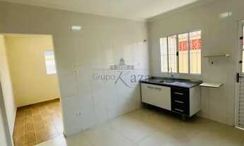 Imagem 3: Oportunidade - Casa Térrea - Parque Santo Antônio - 2 Dormitórios - 70m²