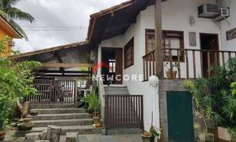 Imagem: Casa de condomínio em Avenida Professor