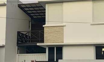 Imagem: Casa à venda com 3 quartos em Loteamento