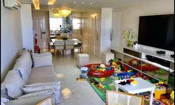 Imagem 3: Belíssimo apartamento com vista mar todo reformado de 3 quartos na Ponta do Farol!!