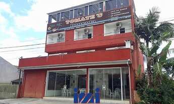 Imagem: Pousada frente para a rodovia